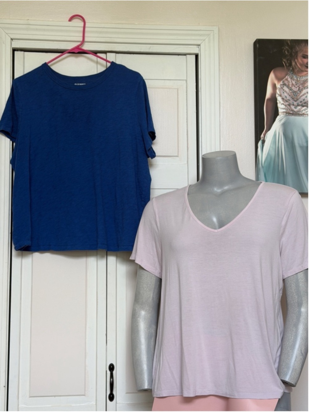 Bundle of 2 Old Navy Luxe V-neck tee L and Soft Relaxed Fit XL Royal Blue Lilac